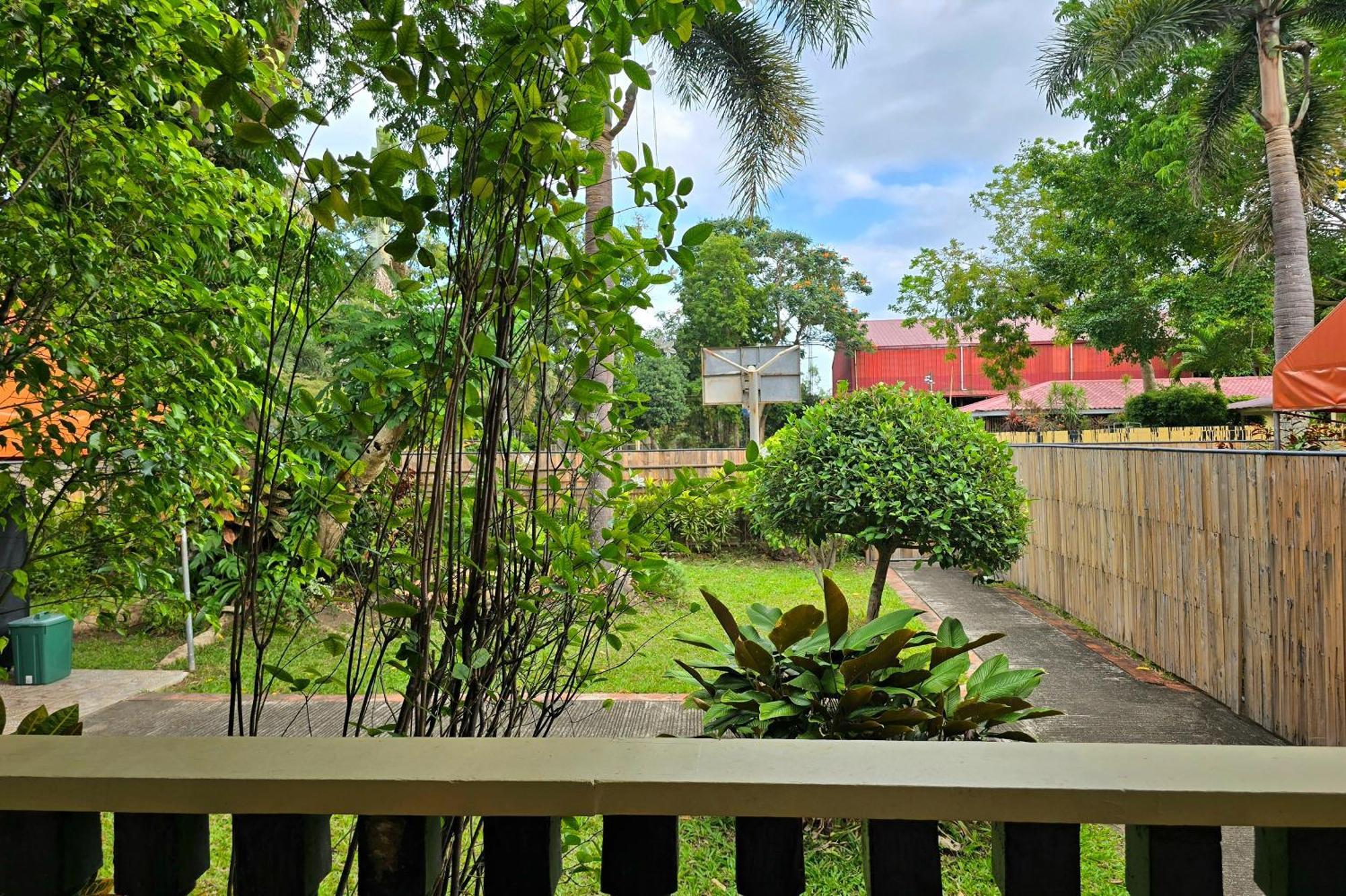Grand Villa Laguna Bay Exterior photo