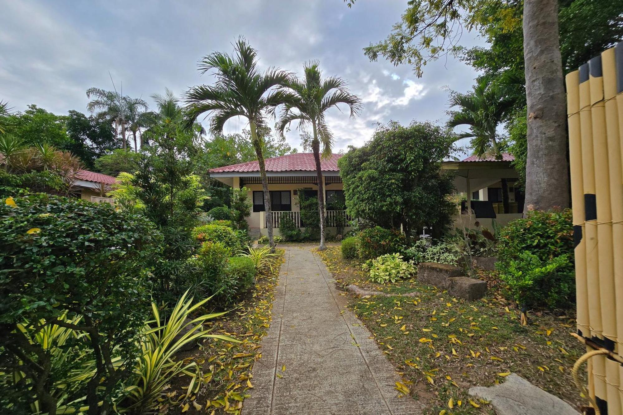 Grand Villa Laguna Bay Exterior photo