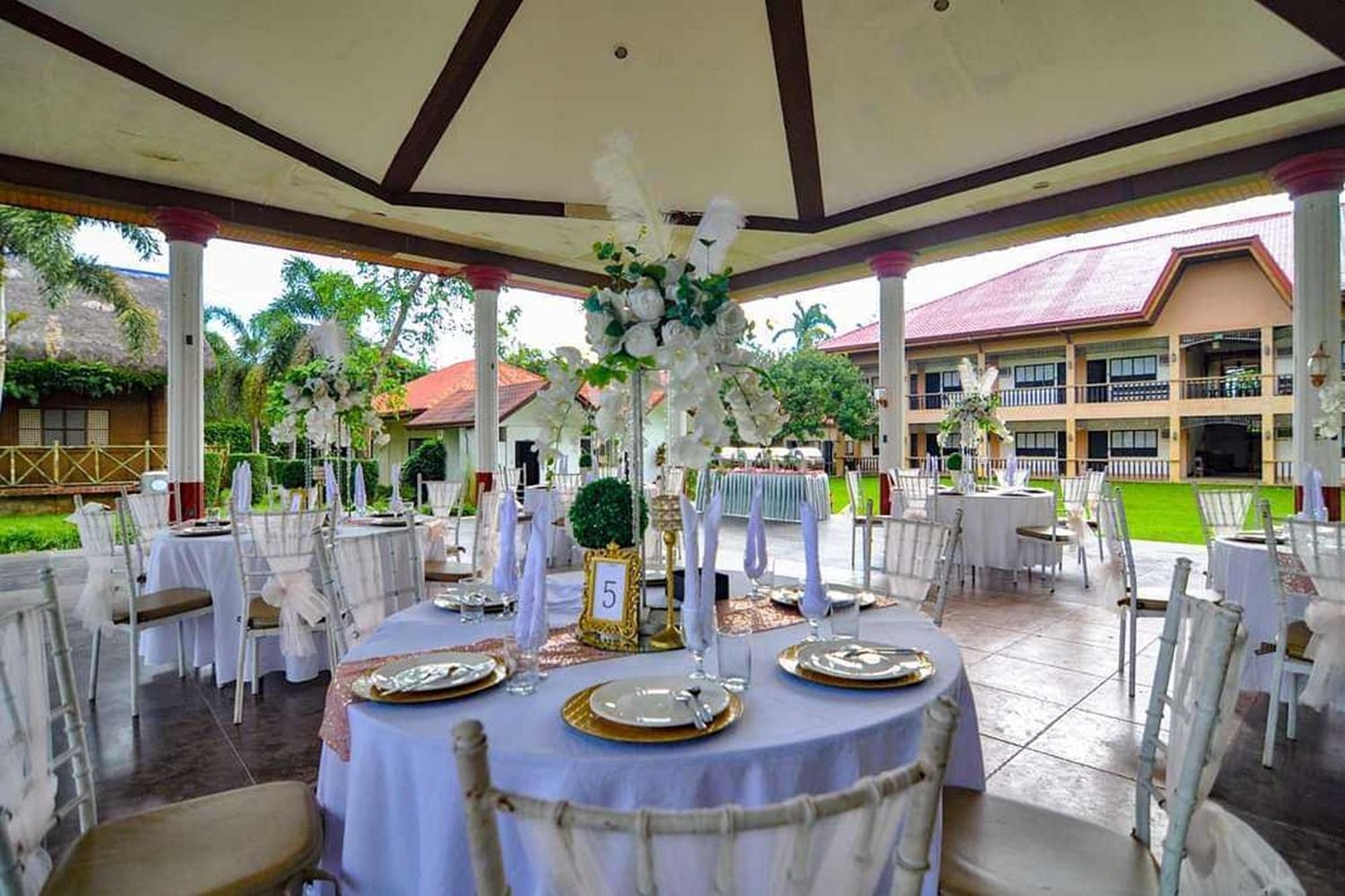 Grand Villa Laguna Bay Exterior photo